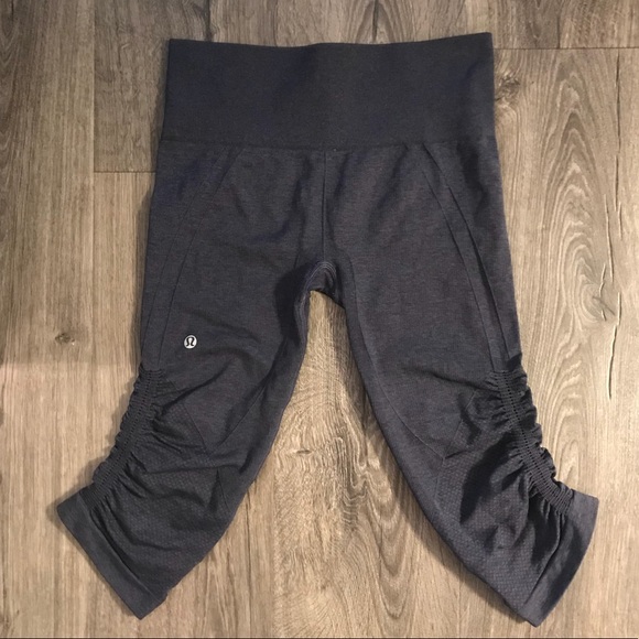 lululemon athletica Pants - Lululemon Crops
